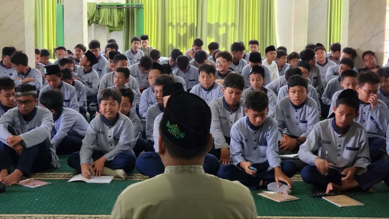 Seminar Sex Education: Edukasi Kesehatan Reproduksi dan Perlindungan Diri bagi Siswa