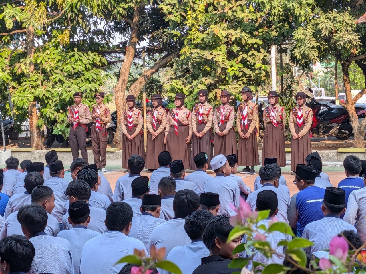 SMP Fullday Al-Muhajirin Lepas 11 Siswa Terbaik Menuju Jambore Nasional 2026